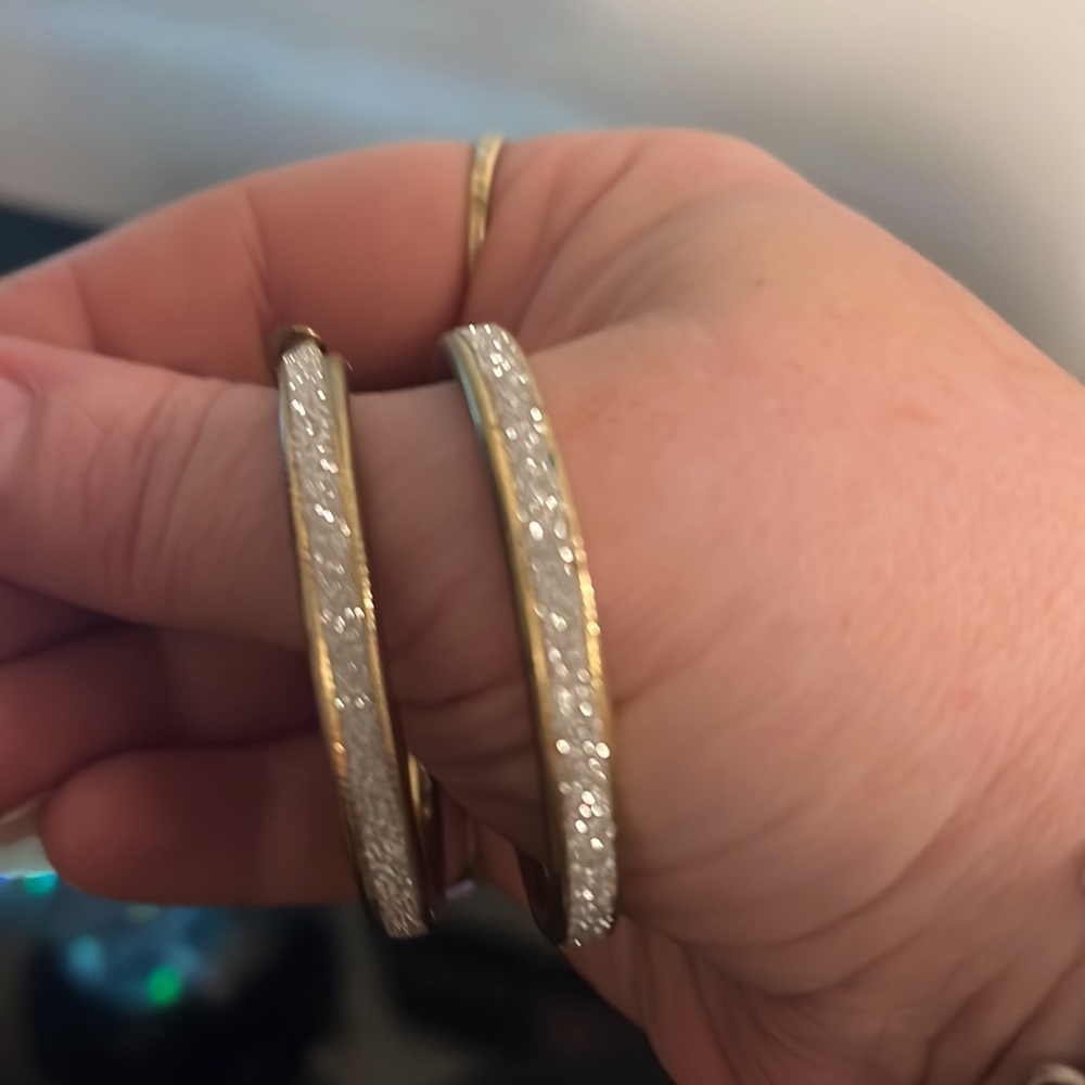 🆑FINAL PRICE‼️ Glittery hoop earrings - Picture 2 of 3